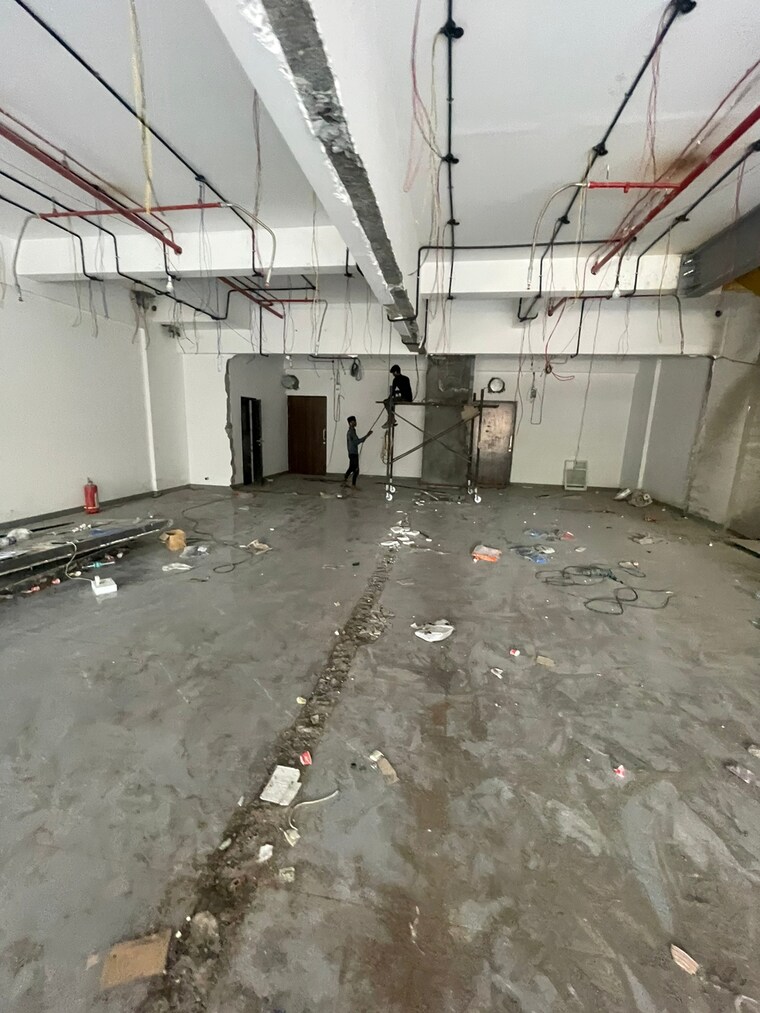  Parking, mahindra-vista Commercial Showroom 3600 Sq.Ft. In Kandivali East Mumbai 9160642