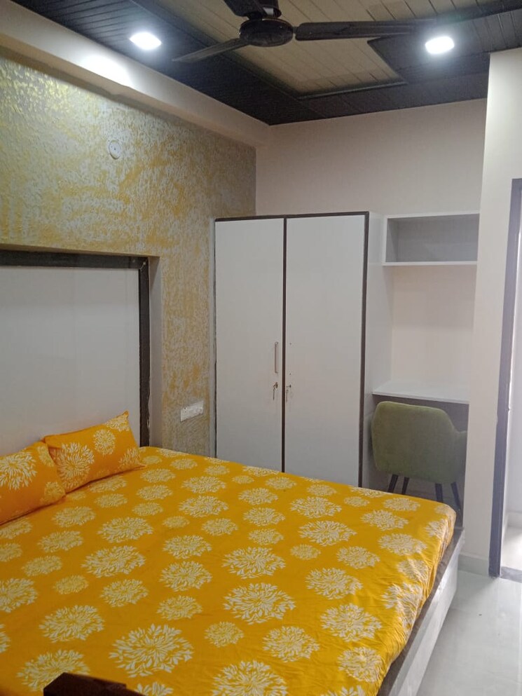 Bedroom, sector 38 1 RK 300 Sq.Ft. Apartment In Sector 38 Gurgaon 9160647