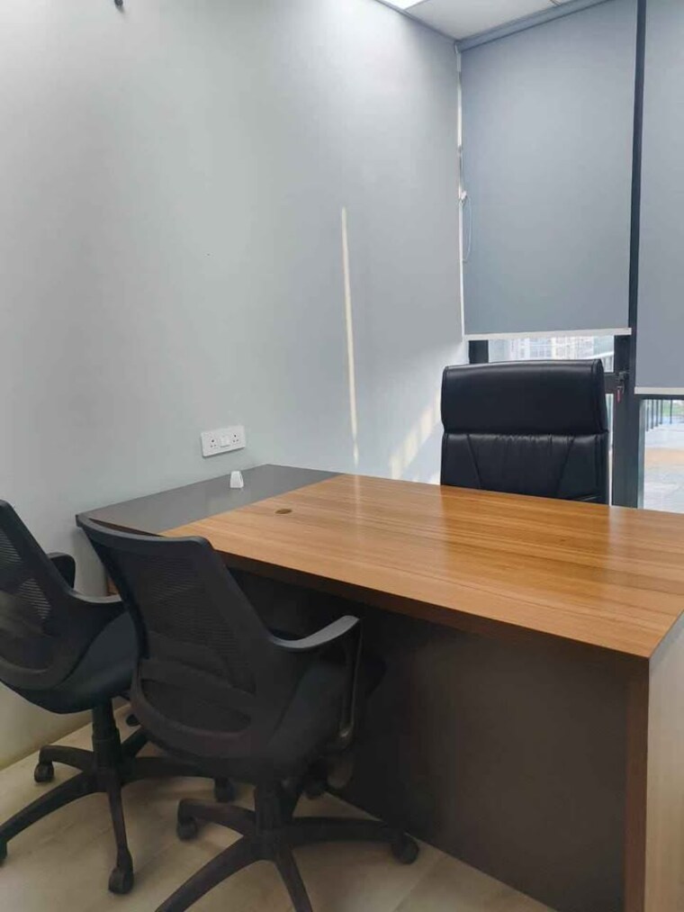 Team Area, vijay nagar Commercial Office Space 2700 Sq.Ft. In Vijay Nagar Indore 9160655