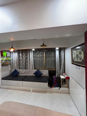 Living Room in 2 BHK Apartment at Park View Andheri, Andheri West – for Rent