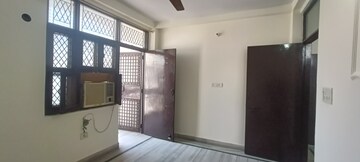 Room in 2 BHK Builder Floor at Mayur Vihar 1 – for Rent