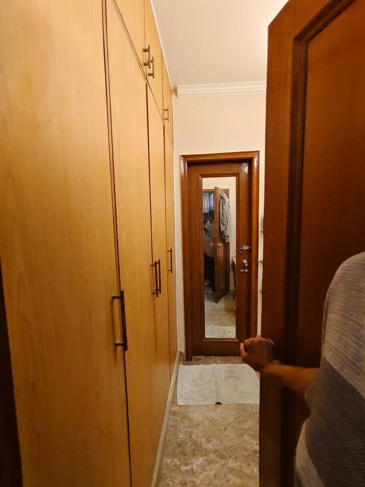 Bathroom, ansal-plaza-sector-23 2 Bedroom 1800 Sq.Ft. Builder Floor In Sector 23 Gurgaon 9160693