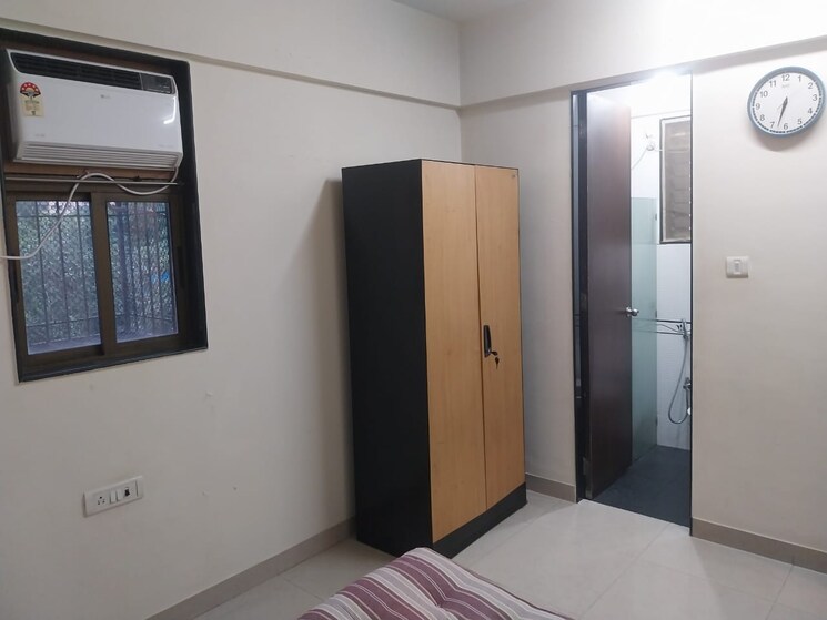Room, lake-home 1 Bedroom 600 Sq.Ft. Apartment In Powai Mumbai 9160704