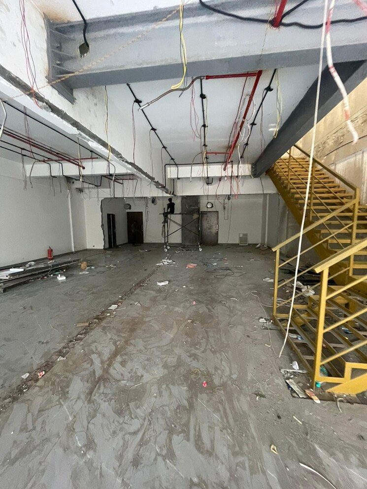 Exterior View, crescent-horizon Commercial Showroom 4080 Sq.Ft. In Kandivali East Mumbai 9160691