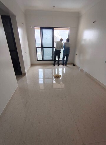 Room in 1 BHK Apartment at K Raheja Raheja Residency, Malad East – for Rent