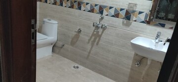 Bathroom in 2 BHK Builder Floor at Ansal Plaza Sector-23, Sector 23 – for Rent