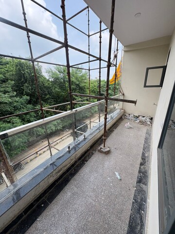 Balcony in 2 BHK Builder Floor at Ansal Plaza Sector-23, Sector 23 – for Rent