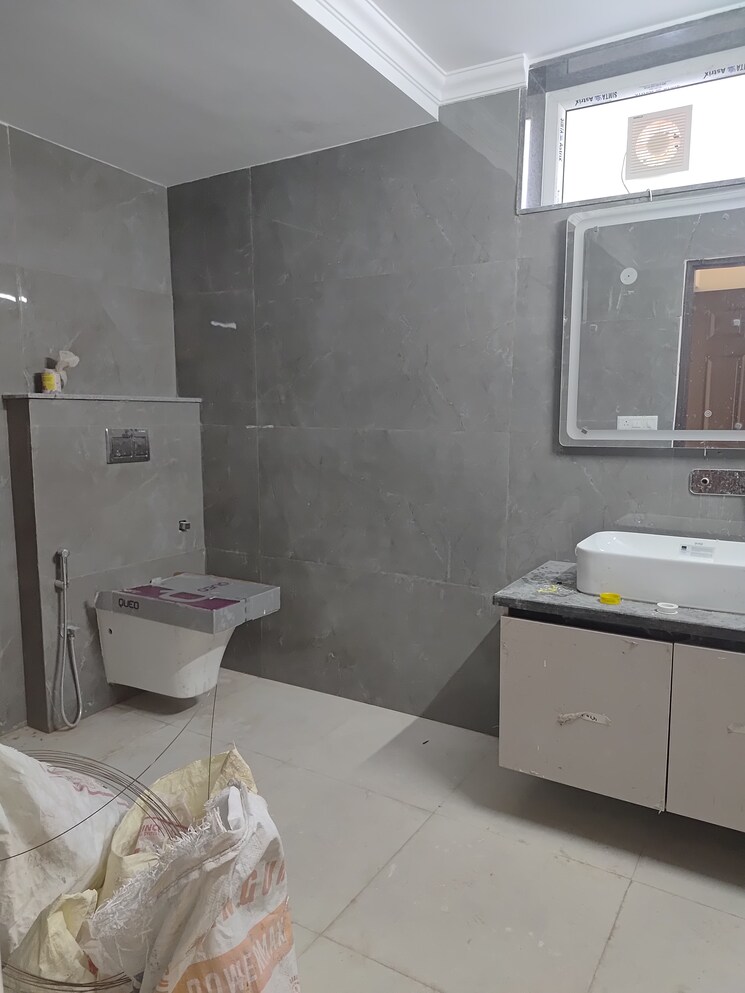 Attached Bathroom, unitech-deerwood-chase 3 Bedroom 2150 Sq.Ft. Builder Floor In Nirvana Country Gurgaon 9160803