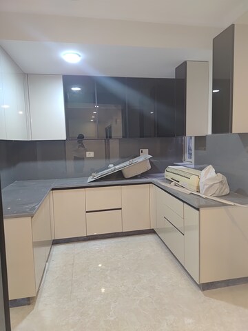 Kitchen in 3 BHK Builder Floor at Unitech Deerwood Chase, Nirvana Country – for Rent