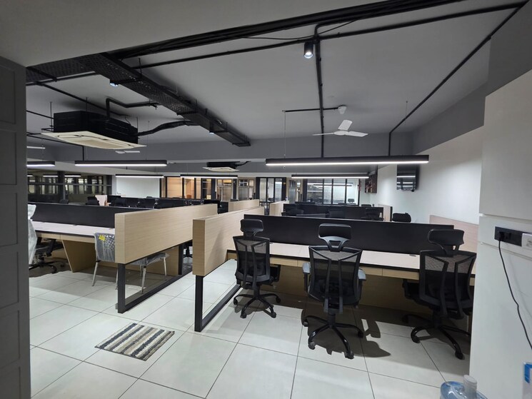 Team Area, science city Commercial Office Space in IT/SEZ 2700 Sq.Ft. In Science City Ahmedabad 9160844