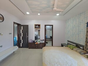 Bedroom in 5 BHK Villa at Science City – for Sale