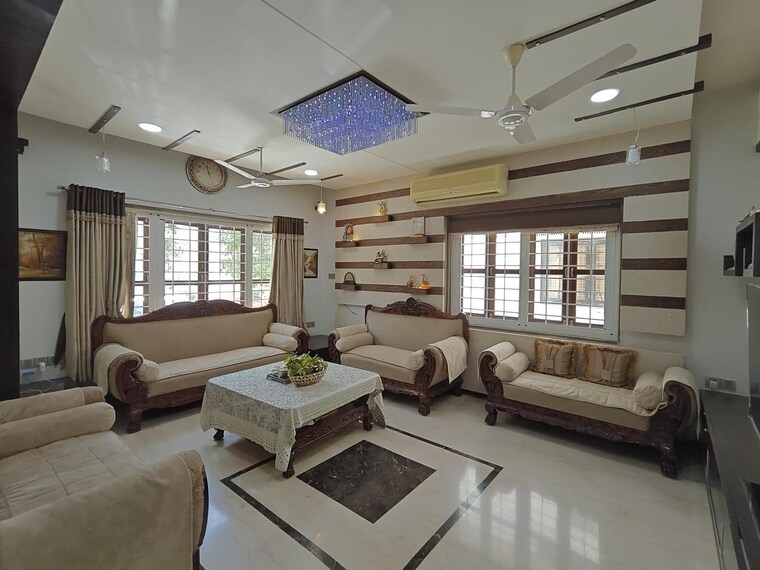 Living Room, science city 5 Bedroom 500 Sq.Yd. Villa In Science City Ahmedabad 9160846