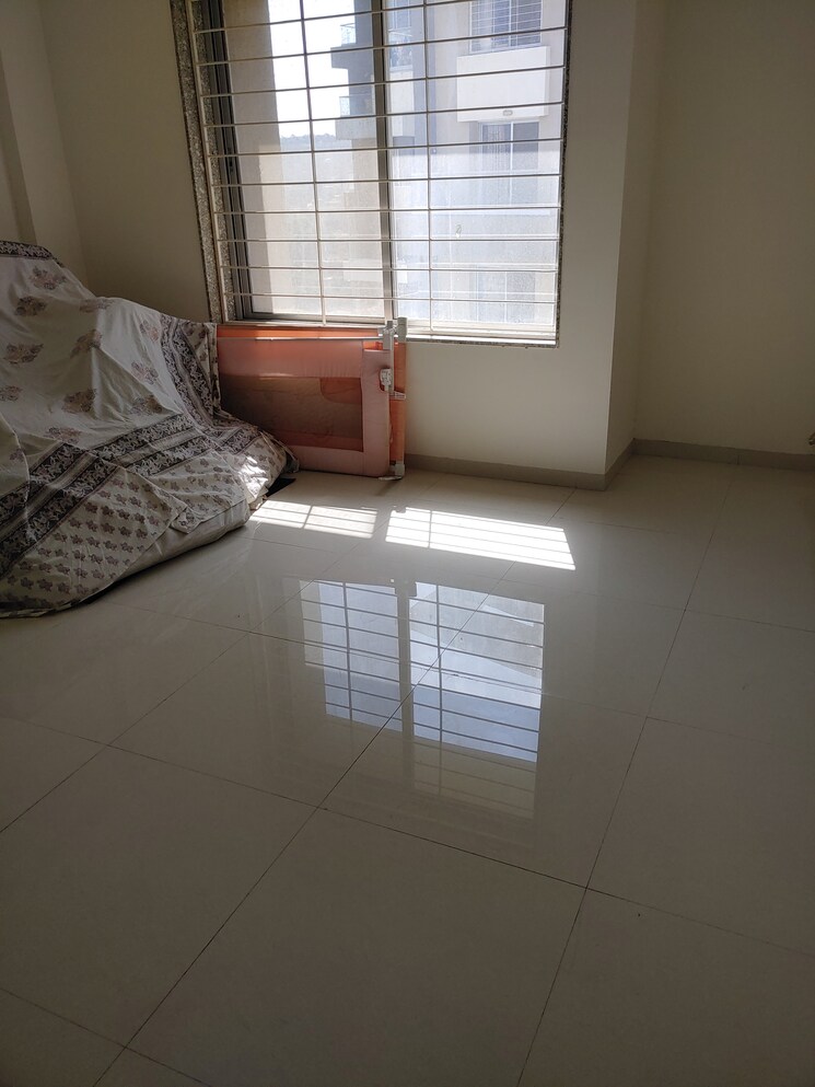 Bathroom, axis-paradigm-whistling-meadows 3 Bedroom 1500 Sq.Ft. Apartment In Paud Road Pune 9160812