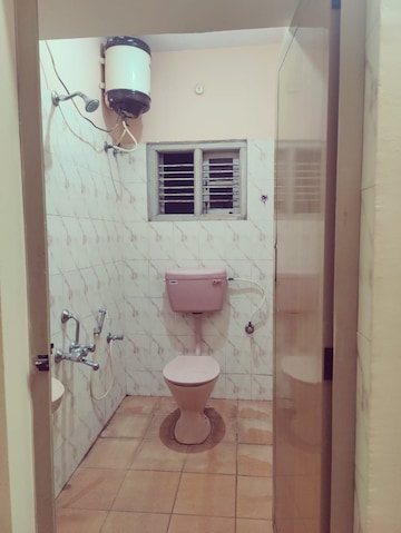 Bathroom in 1 BHK Builder Floor at Cv Raman Nagar – for Rent