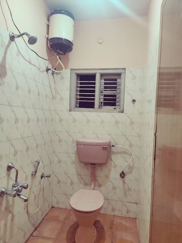 Bathroom in 1 BHK Builder Floor at Cv Raman Nagar – for Rent