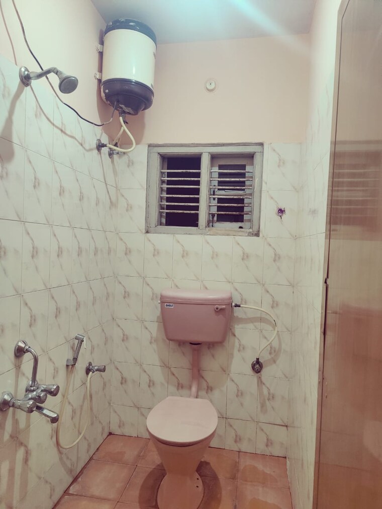Bathroom, cv raman nagar 1 Bedroom 550 Sq.Ft. Builder Floor In Cv Raman Nagar Bangalore 9160826