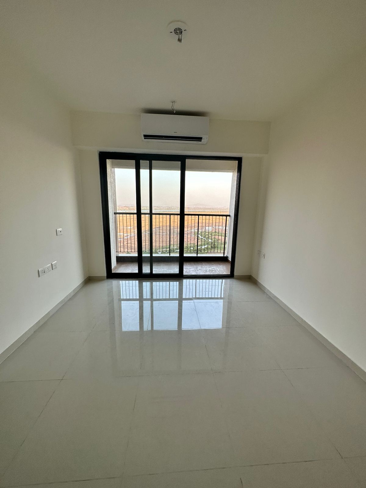 2 BHK + Pooja Room Apartment For Rent in Lodha Splendora