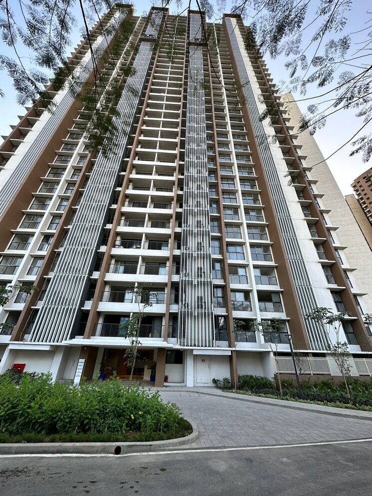 Exterior View, lodha-splendora 2 Bedroom 800 Sq.Ft. Apartment In Ghodbunder Road Thane 9160855