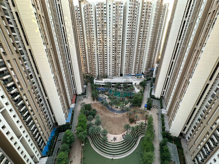 Exterior View, lodha-splendora 2 Bedroom 800 Sq.Ft. Apartment In Ghodbunder Road Thane 9160855
