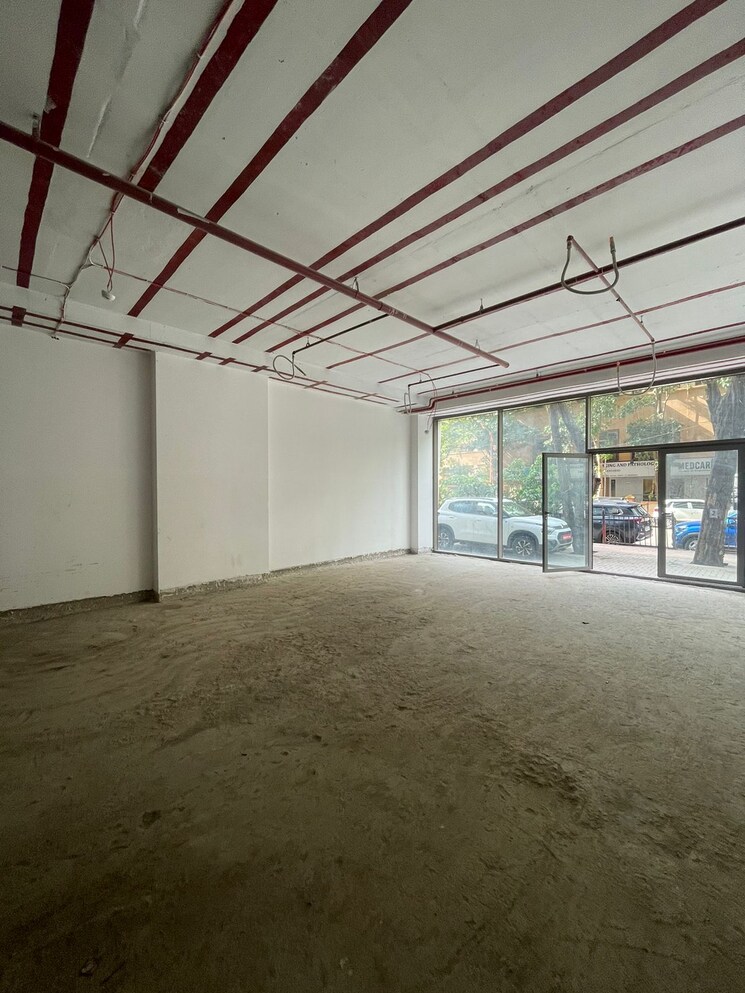 Room, chandak-unicorn Commercial Showroom 4800 Sq.Ft. In Andheri West Mumbai 9160824