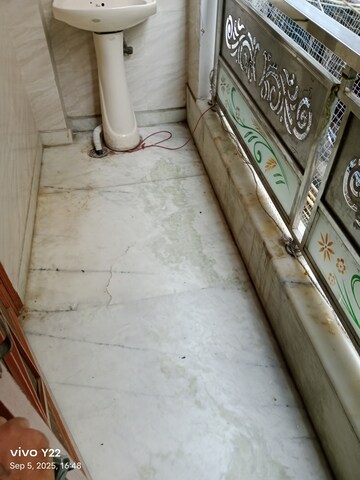 Balcony in 2 BHK Builder Floor at Laxmi Nagar – for Rent