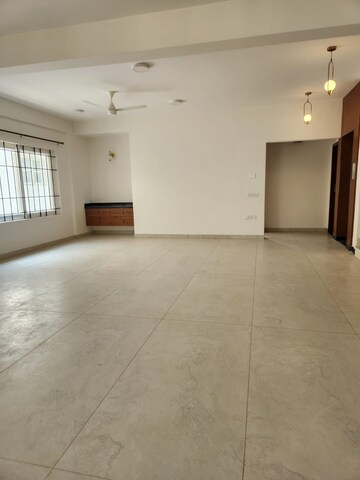 Room in 5 BHK Independent House at Dollars Daffodils, Jp Nagar – for Rent