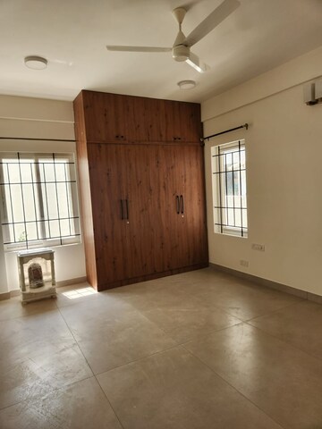 Room in 5 BHK Independent House at Dollars Daffodils, Jp Nagar – for Rent