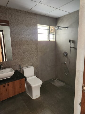Bathroom in 5 BHK Independent House at Dollars Daffodils, Jp Nagar – for Rent