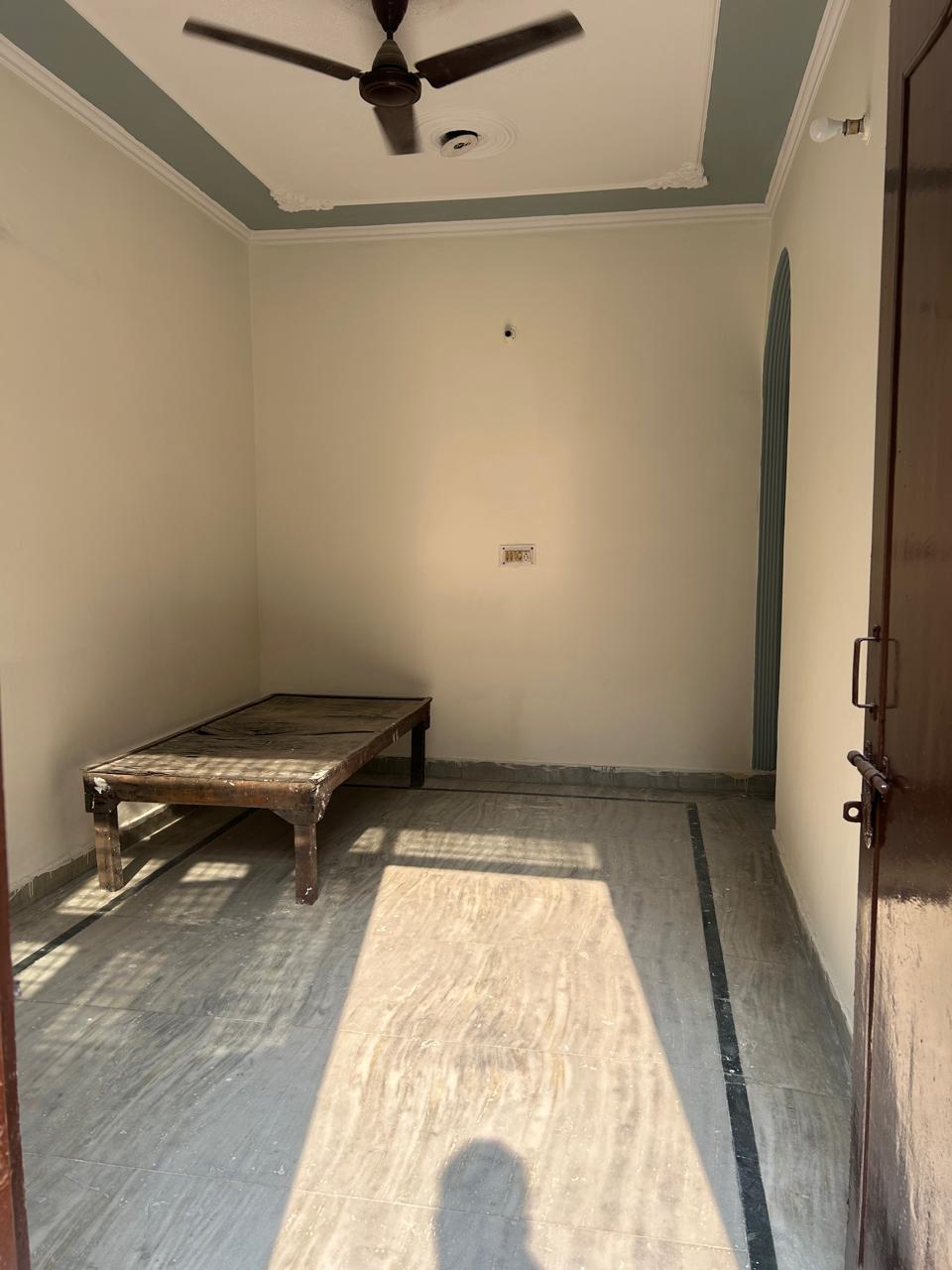 2 BHK Independent House For Rent in Alpha Ii 