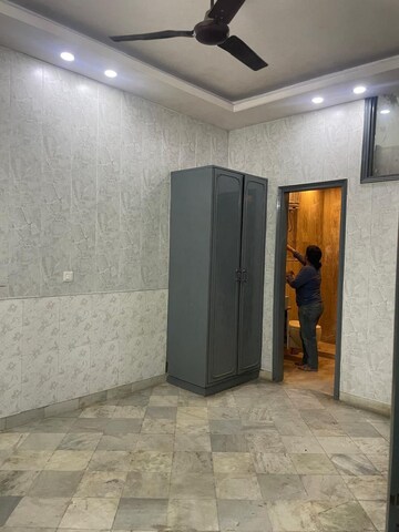 Building Lobby in 2 BHK Builder Floor at Chittaranjan Park – for Rent
