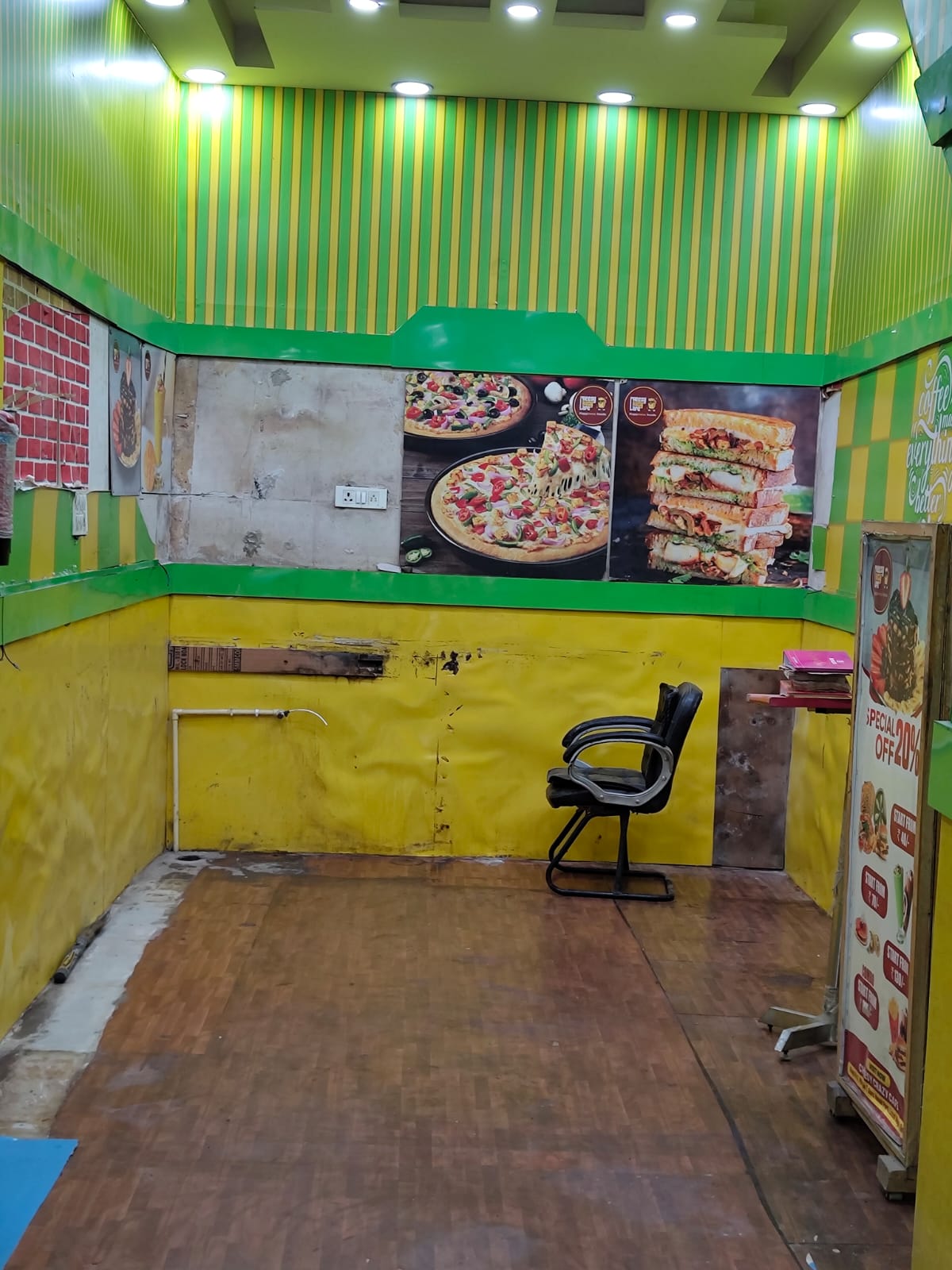 Retail Shop For Rent in Shri Balaji Associates 