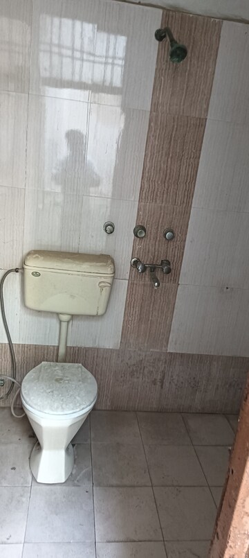 Attached Bathroom in 2 BHK Villa at Sector 21d – for Rent