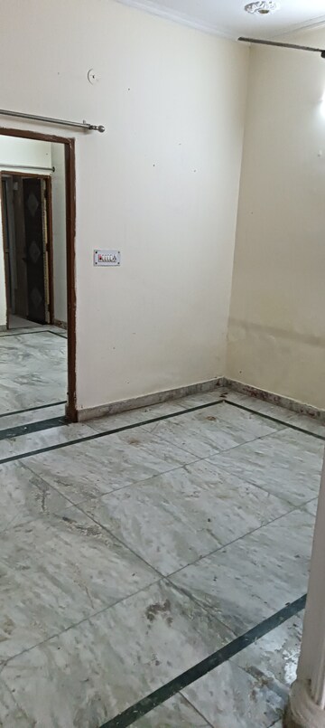 Room in 2 BHK Villa at Sector 21d – for Rent