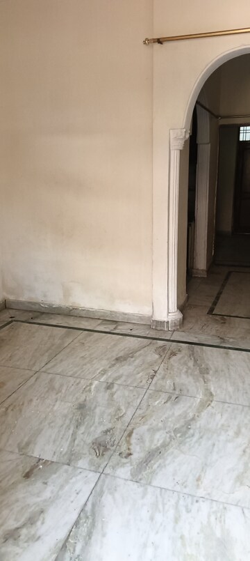 Room in 2 BHK Villa at Sector 21d – for Rent