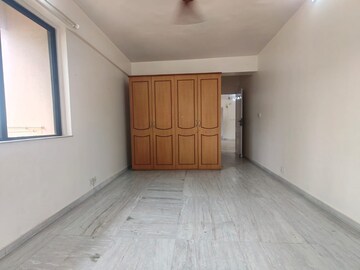 Room in 3 BHK Builder Floor at New Rajinder Nagar – for Rent