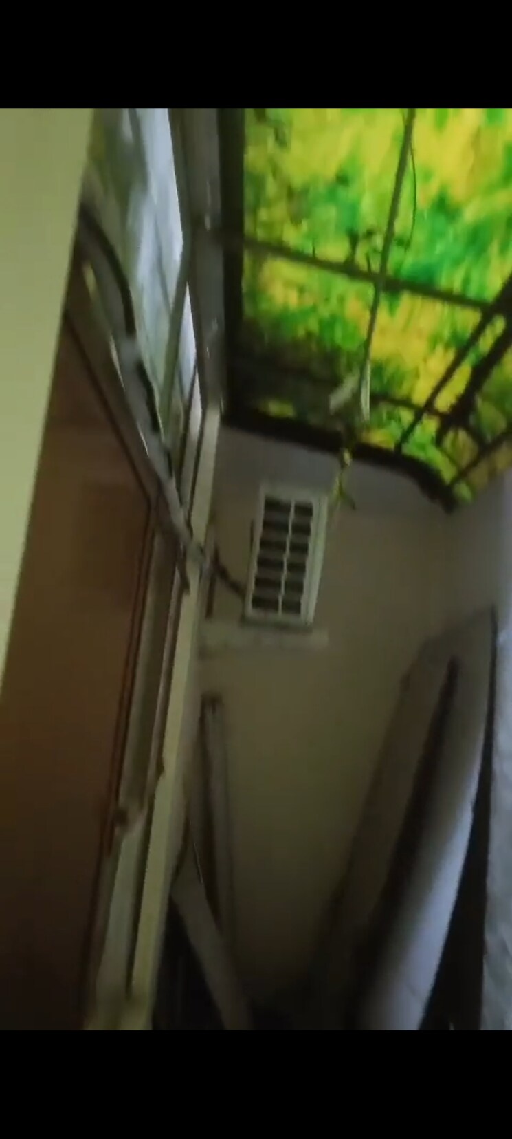 Balcony, chittaranjan park 2 Bedroom 100 Sq.Yd. Builder Floor In Chittaranjan Park Delhi 9161075