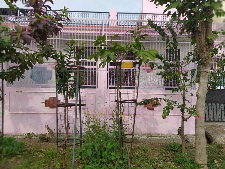 Balcony, xu 1 greater noida 2 Bedroom 120 Sq.Mt. Independent House In Xu 1 Greater Noida Greater Noida 9161024