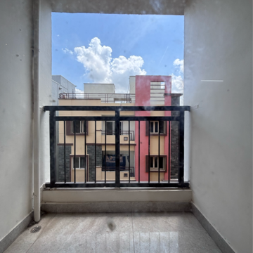 Room in 3 BHK Apartment at Padma Nilayam Kondapur, Sriram Nagar – for Rent