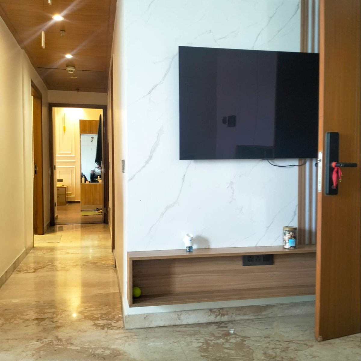 2 BHK + Pooja Room Apartment For Rent in Supertech Supernova Nova Residences