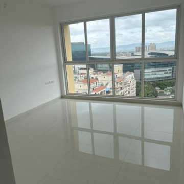 Room in 2 BHK Apartment at Goel Ganga Platino, Kharadi – for Rent