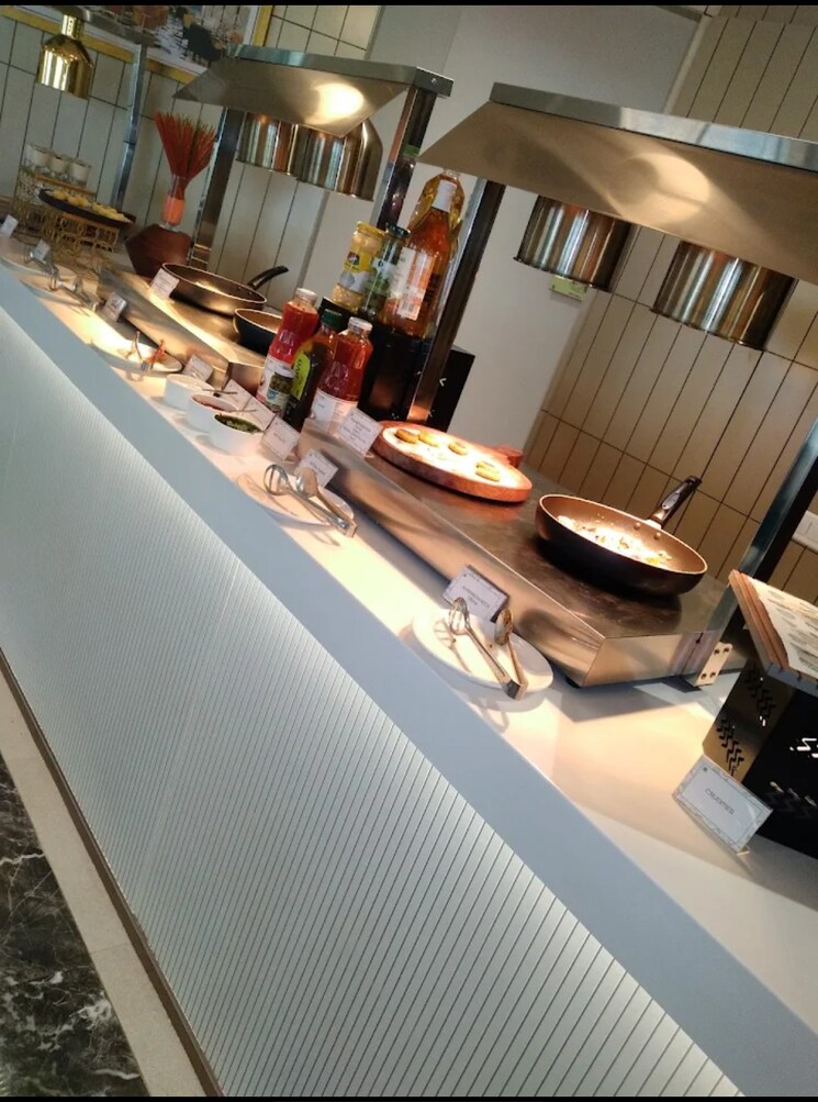 Team Area, smart-world-one-dxp 3 Bedroom 1806 Sq.Ft. Apartment In Sector 113 Gurgaon 9161126