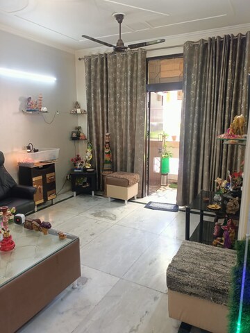 Living Room in 3 BHK Independent House at RWA Apartments Sector 52, Sector 52 – for Rent