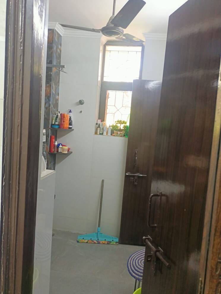 Bathroom, rwa-apartments-sector-52 3 Bedroom 2000 Sq.Ft. Independent House In Sector 52 Noida 9161148