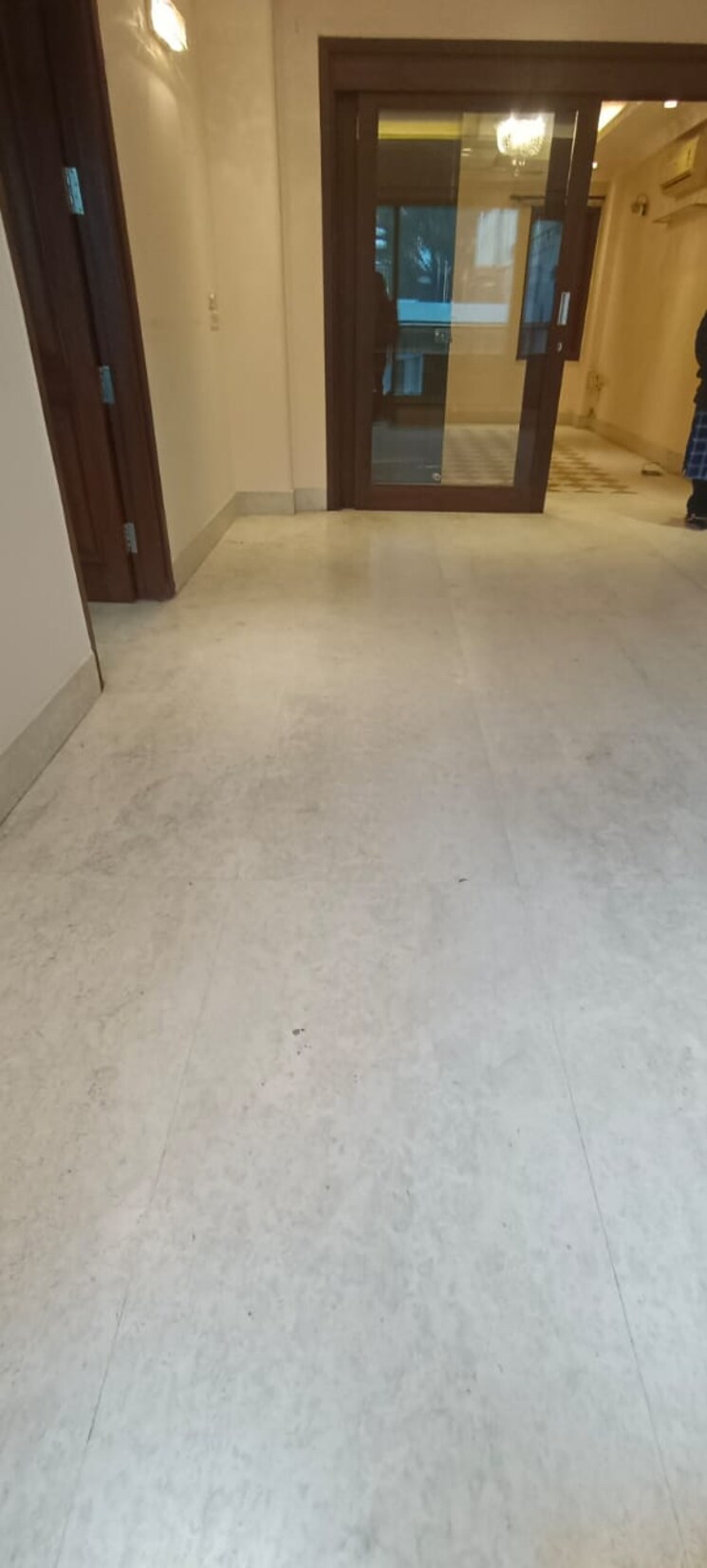 Room, greater kailash i 3 Bedroom 208 Sq.Yd. Builder Floor In Greater Kailash I Delhi 9161177