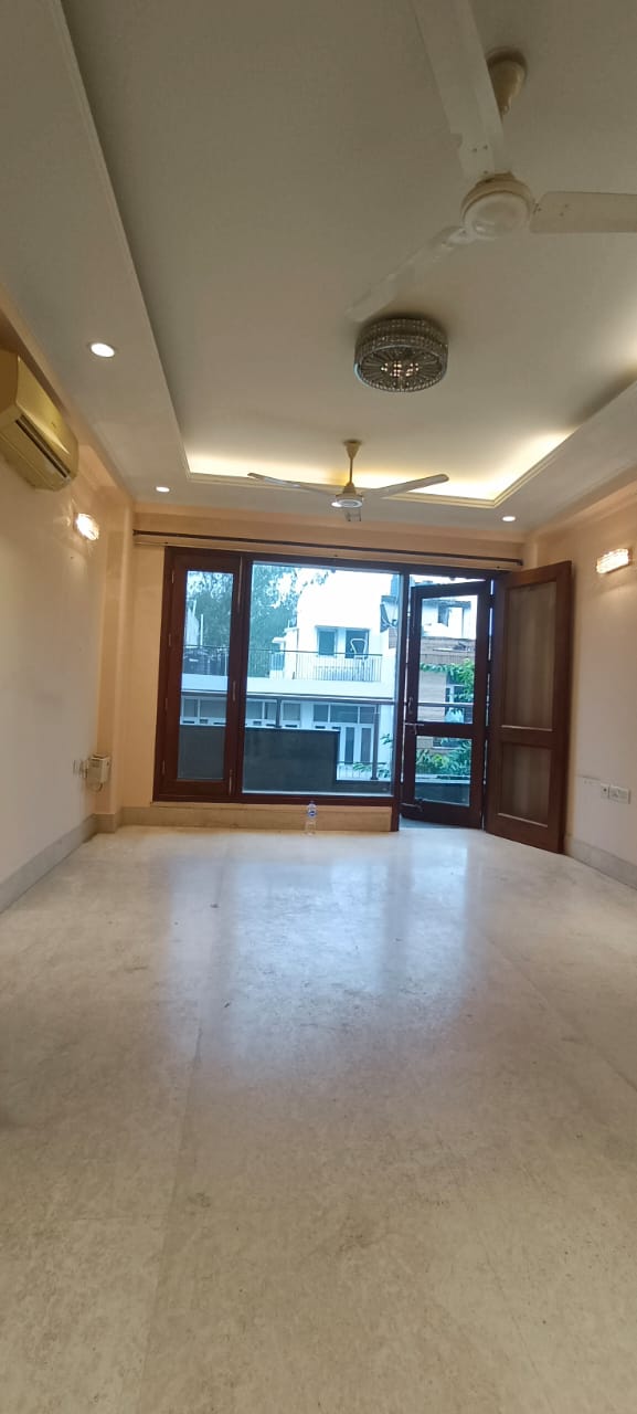 3 BHK + Servant Room,Study Room Builder Floor For Rent in Greater Kailash 1 