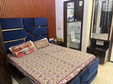 Bedroom in 3 BHK Builder Floor at Auram Floor, South City 2 – for Rent