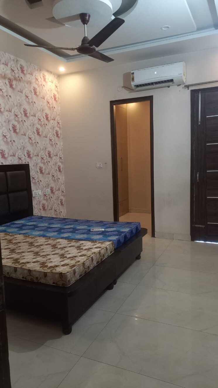 Bedroom, sunshine-enclave 3 Bedroom 1225 Sq.Ft. Builder Floor In Vip Road Zirakpur 9161167