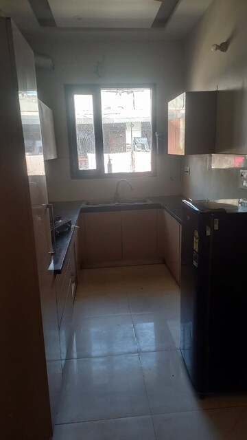 Bathroom in 3 BHK Builder Floor at Sunshine Enclave, Vip Road – for Rent