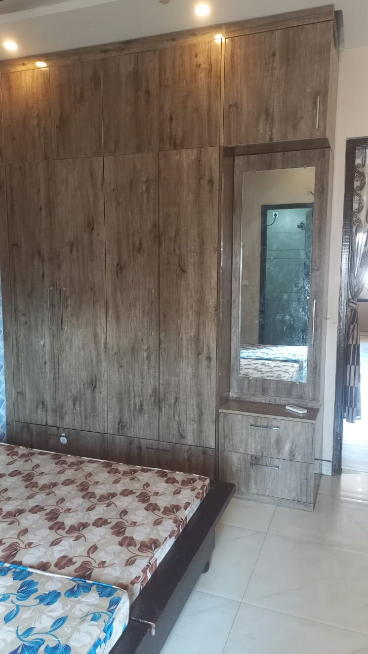 Room, sunshine-enclave 3 Bedroom 1225 Sq.Ft. Builder Floor In Vip Road Zirakpur 9161167