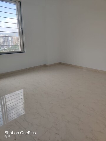 Room in 3 BHK Apartment at Dahanukar Colony – for Sale